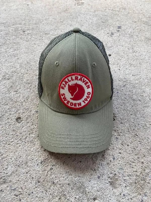 Fjällräven 1960 Logo выполненную из прочного фирменного материала G-1000 спереди, остальная часть из — Тбилиси — 70 ₾