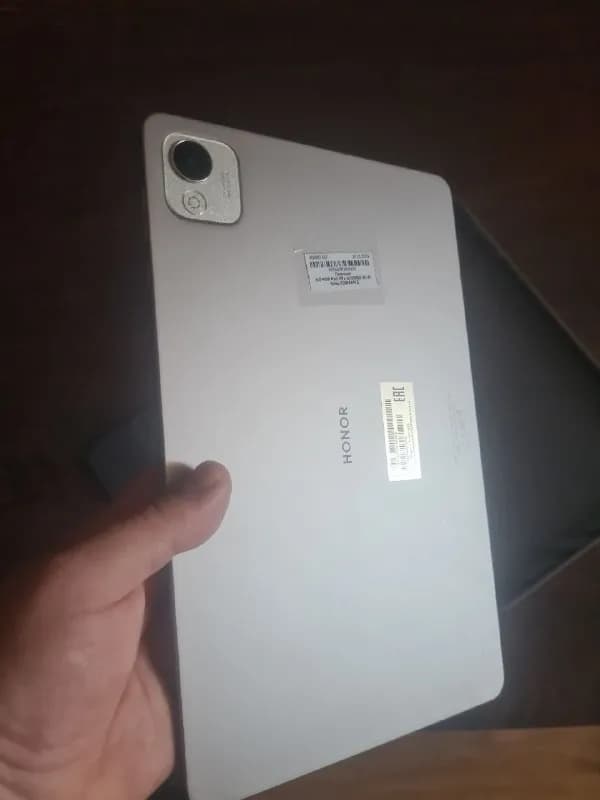 Планшет HONOR Pad X9a 6/128GB Wi-Fi + чехол — Батуми — 350 ₾