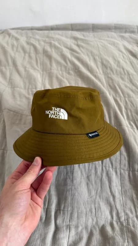 1) Панама The North Face с goretex покрытием — Тбилиси — 40 ₾