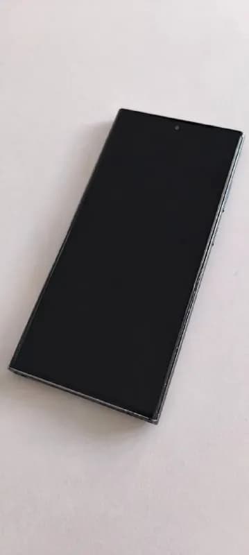 Продам Samsung S23 Ultra 8/256