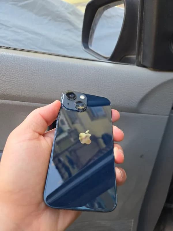iPhone 13 mini 128GB. Состояние аккумулятора — 98%. Телефон не вскрывался, находится в идеальном — Батуми — 650 ₾