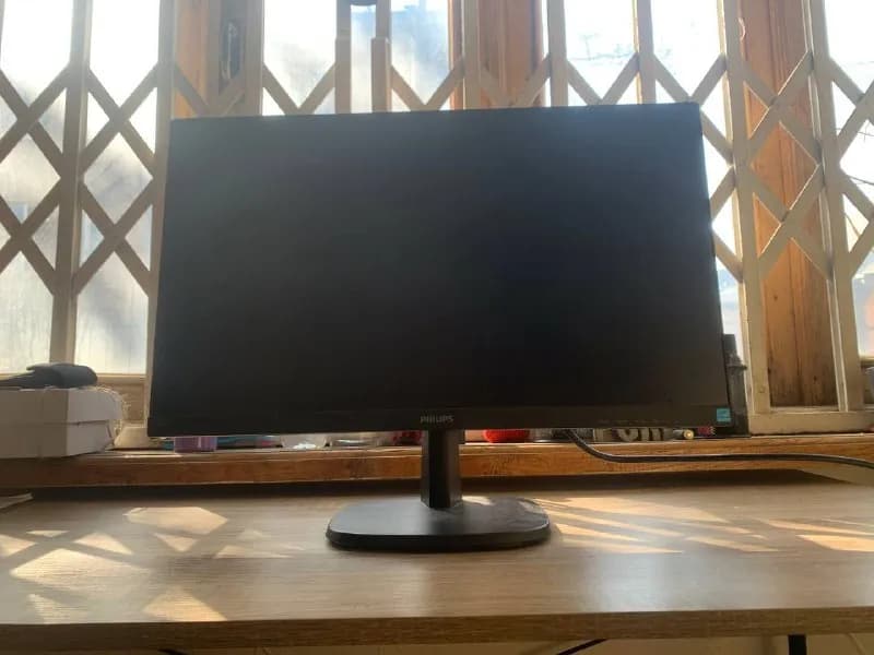 Philips 243V7QDSB/00 23.8» 75 Гц — Тбилиси