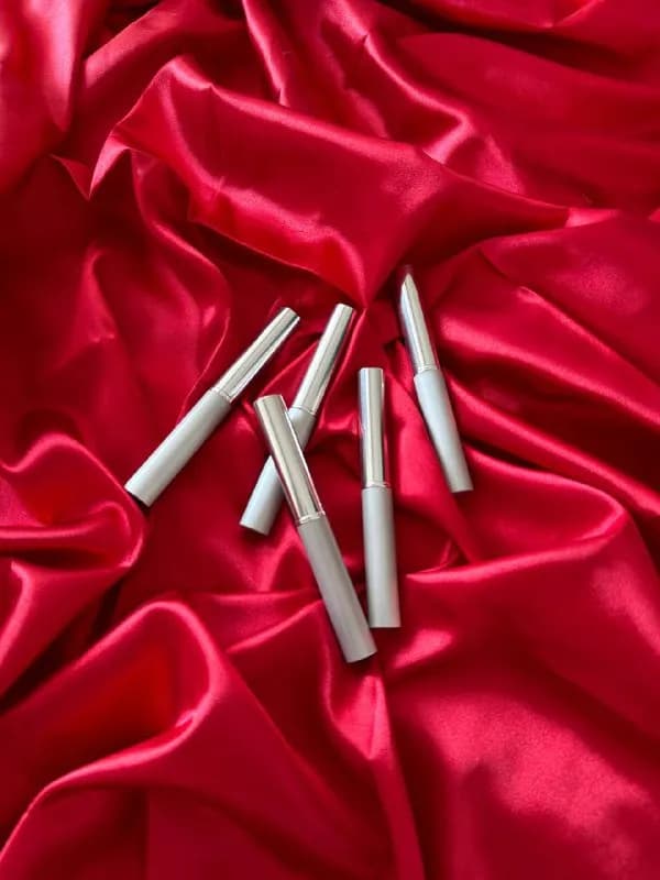 Pink honey lip stick — 85 лари — Тбилиси — 85 ₾