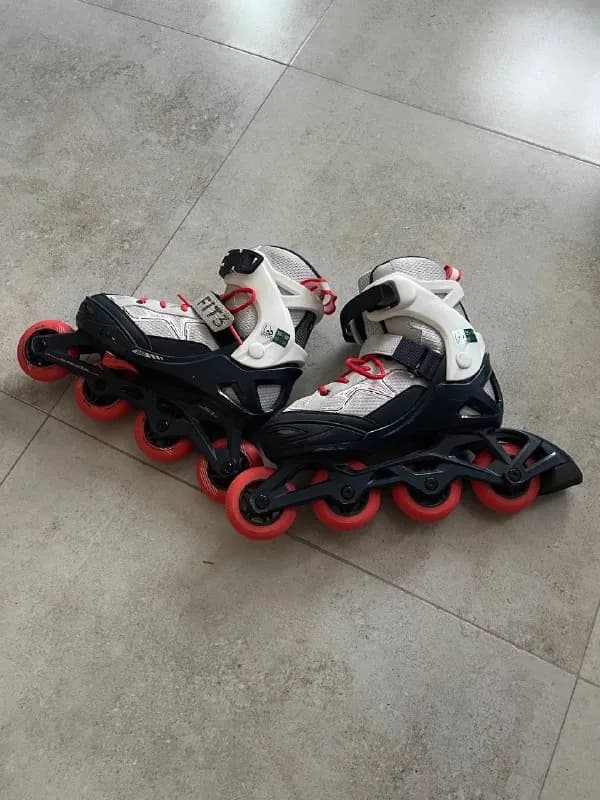 Oxelo Fit 3 (размер 35–38) в отличном состоянии. Использовались аккуратно, все механизмы исправны, к — Батуми — 150 ₾