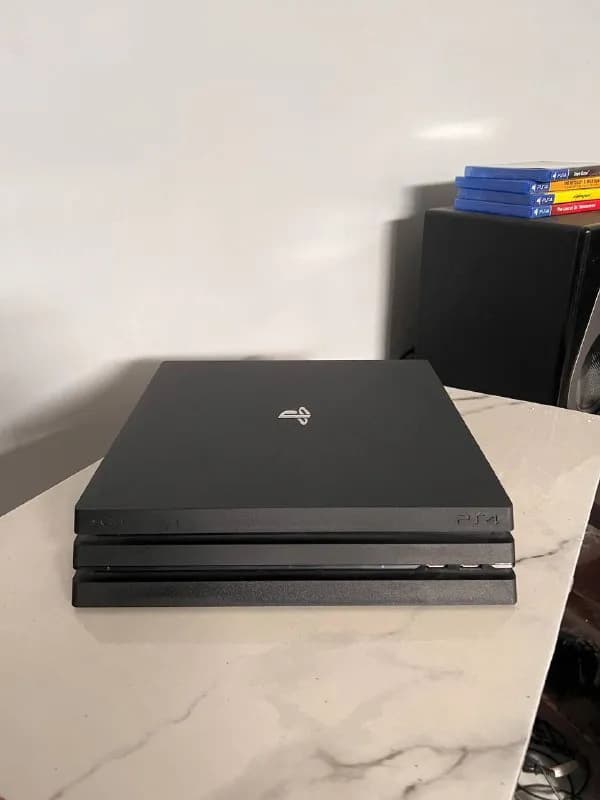 PlayStation 4 pro 860gb. В идеальном состоянии. — Тбилиси — 700 ₾
