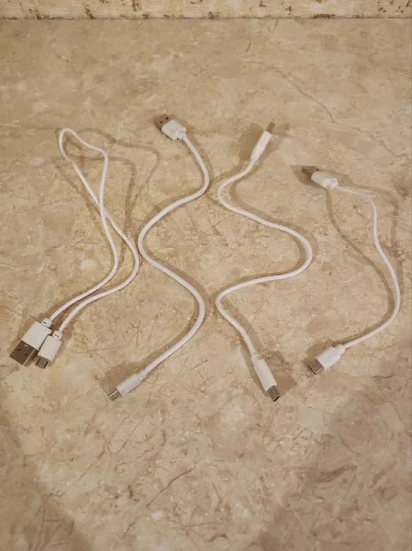 Usb провода, отдам всё за 10 лари — Тбилиси — 10 ₾