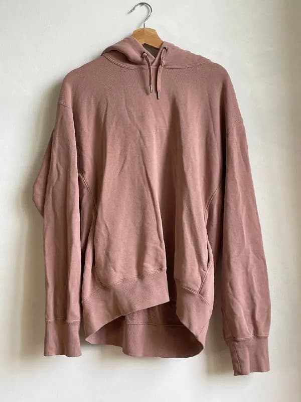 Uniqlo, пыльно-розовый цвет, мужской размер L, хлопок. — Тбилиси — 30 ₾