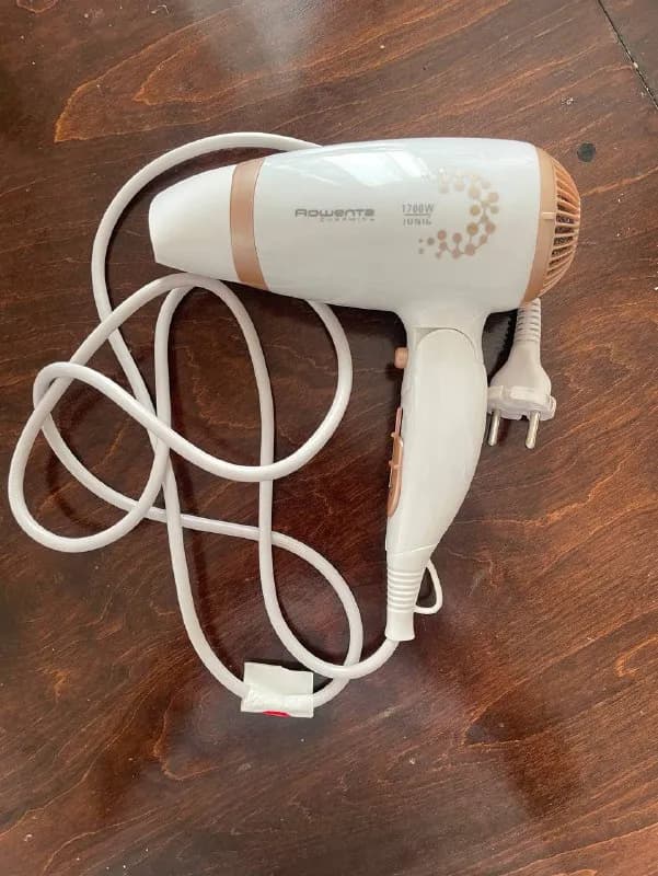 Rowenta charming 1700w 👩🏻💨 — Тбилиси — 70 ₾