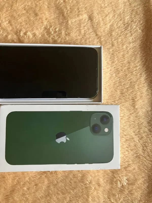 iPhone 13 Green 128gb — Тбилиси — 1 400 ₾