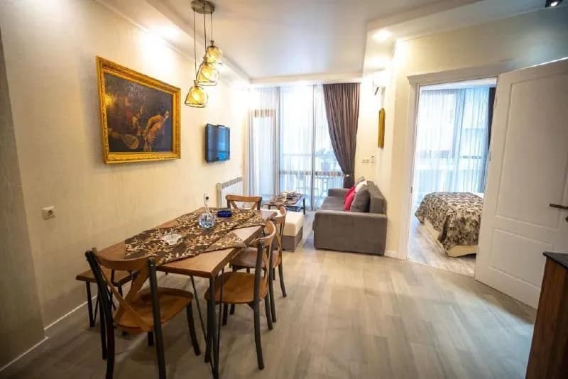 1+1 по улице Пиросмани,19 DarBuilding — Батуми — 600 $