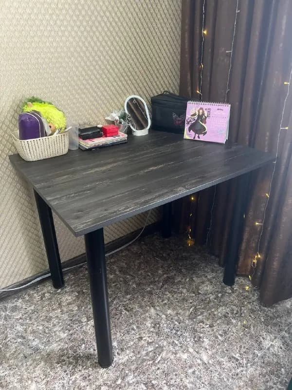 Стол — Тбилиси — 90 ₾