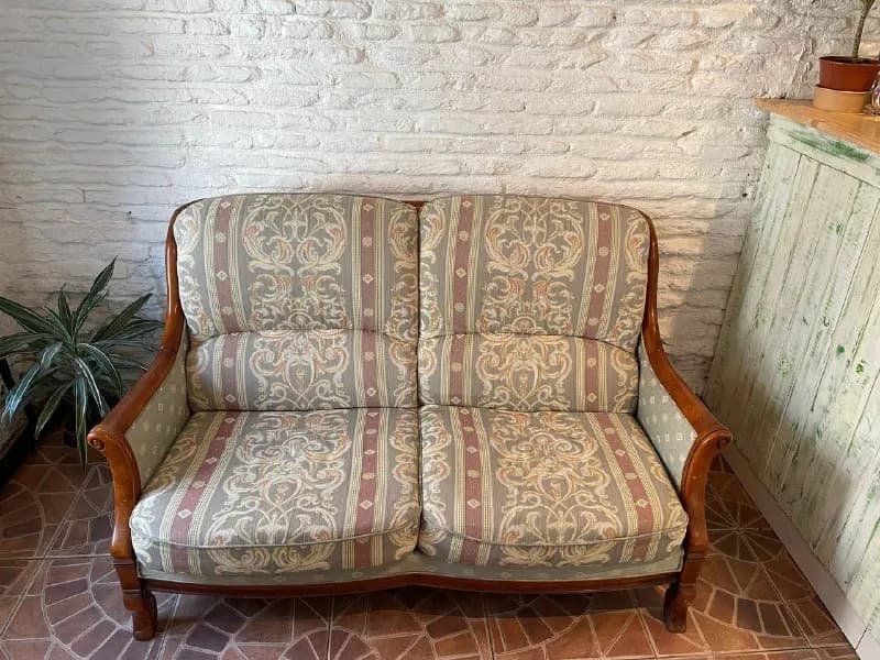 890 лари, но готовы рассмотреть разумные предложения по цене! 🛋️ — Тбилиси — 890 ₾