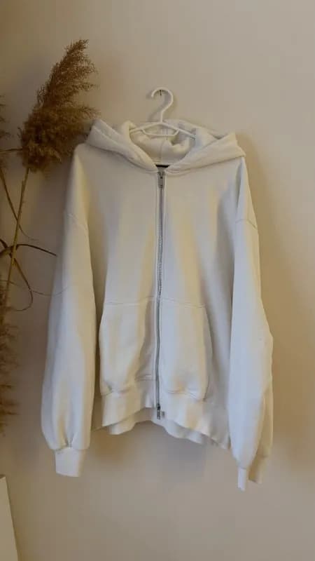1. Брюки Zara — Тбилиси — 80 ₾