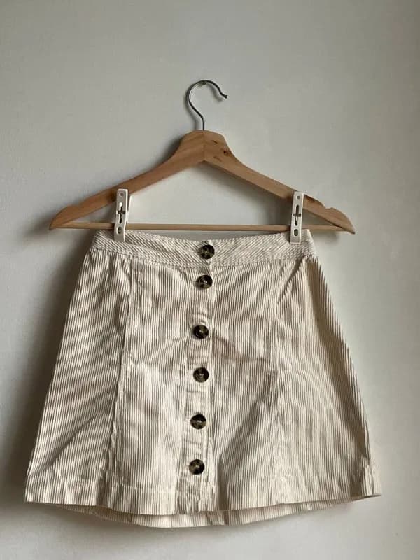 H&M. Размер xs-s (перешивала под свою талию) — Тбилиси — 25 ₾