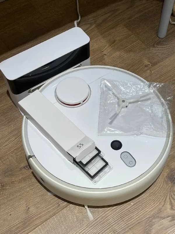 Xiaomi Mi Robot Vacuum Cleaner 1S — Батуми — 240 ₾