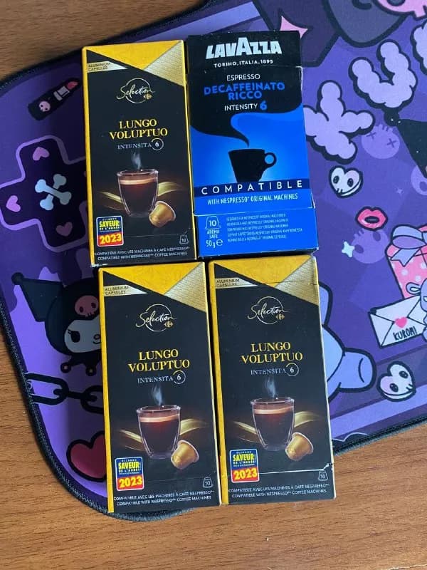 LAVAZZA (синяя упаковка) не хватает одной (9 капсул в упаковке) — 2 лари — Тбилиси — 2 ₾