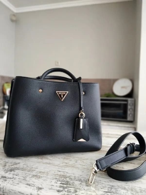 guess в хорошем состоянии, 100 лари — Батуми — 100 ₾