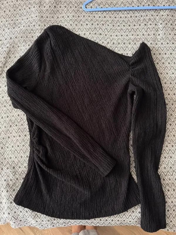 Zara на одно плечо, 25 лари, Ортачала — Тбилиси — 25 ₾