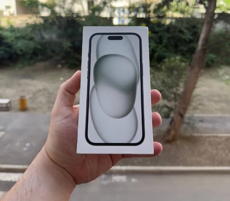 iPhone 15, черный, 128 ГБ, eSIM США. — Батуми — 1 750 ₾