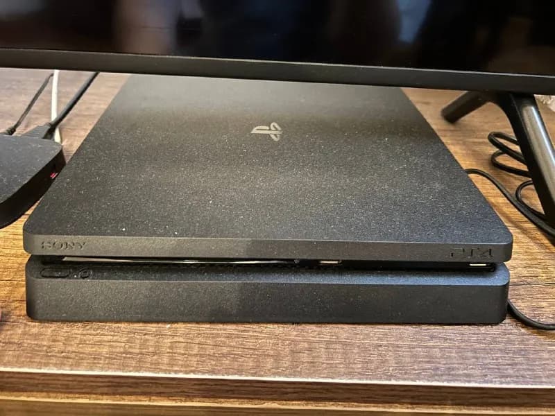 Ps 4 slim 500 lari — Тбилиси — 500 ₾