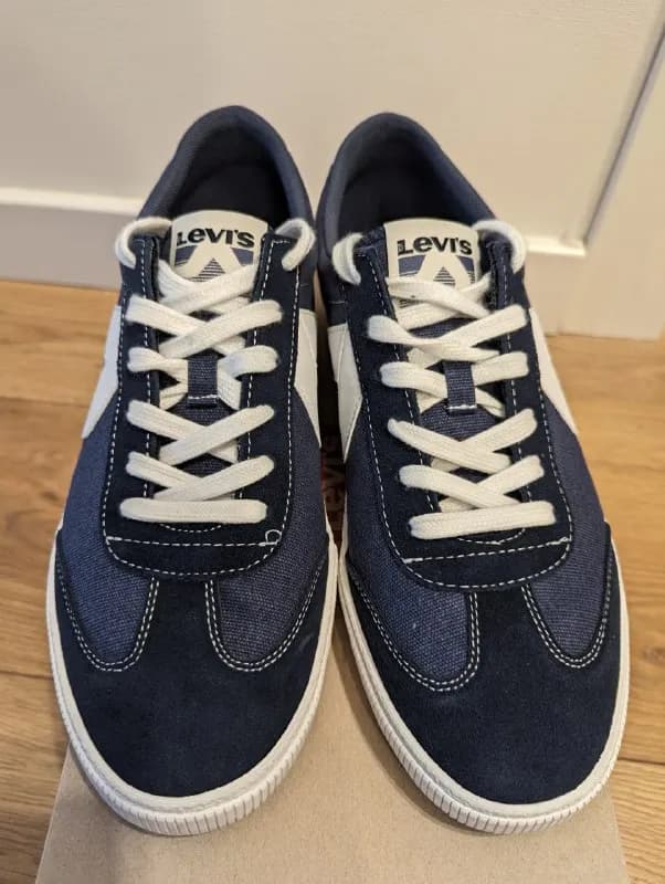 LEVIS. — Тбилиси — 90 ₾
