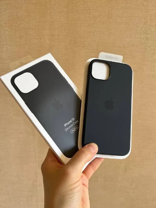 Iphone 13. Оригинал. Отдадим за 40 лари. Новый абсолютно. Пишите в лс 🧚‍♂️ — Тбилиси — 40 ₾