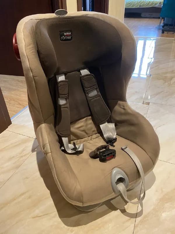 britax romer king II. На вес 9-18 кг. С автоподтяжкой ремней, крепится в машине ремнем — Тбилиси — 170 ₾