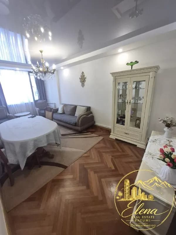 2+1 по улице Грибоедова, 51 — Батуми — 700 $