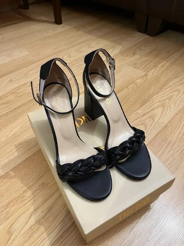 Кожаные босоножки Tucino — Тбилиси — 120 ₾