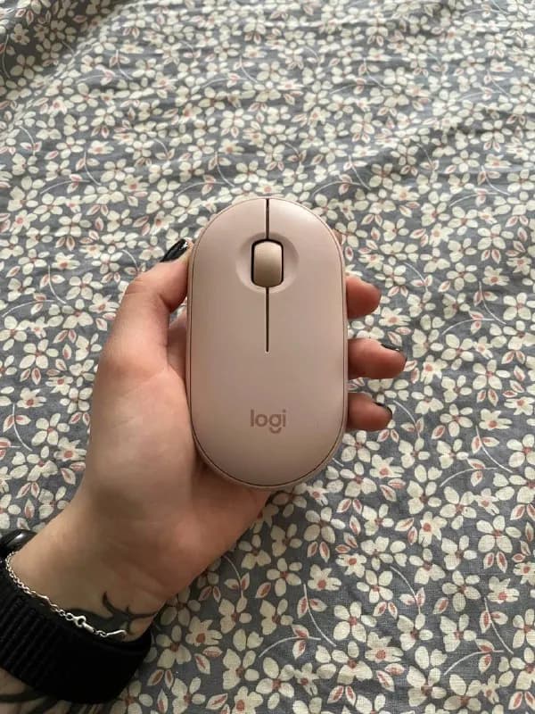 Logitech Pebble M350 Slim Mouse нежно розового цвета — Тбилиси — 50 ₾