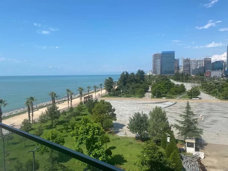 ID: 4758 — Батуми — 650 $