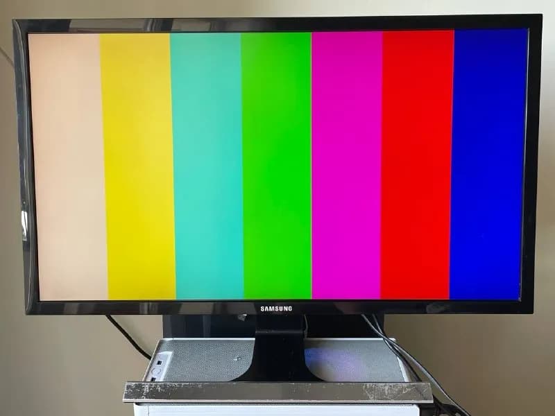 Samsung U28E590D — Батуми — 350 ₾