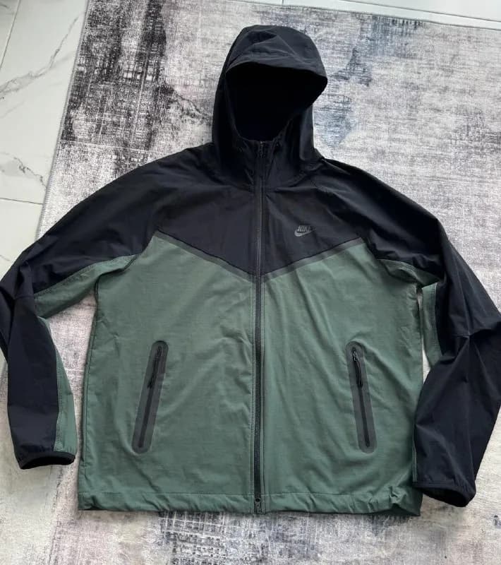 Nike Tech Woven Jacket (Оригинал) — Батуми — 189 ₾