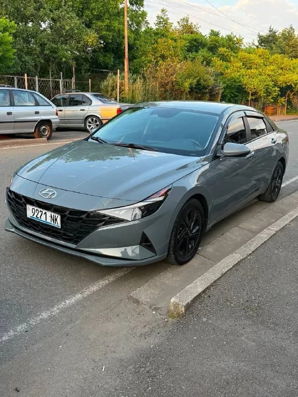 Hyundai Elantra 2022/10 — Батуми — 13 000 $