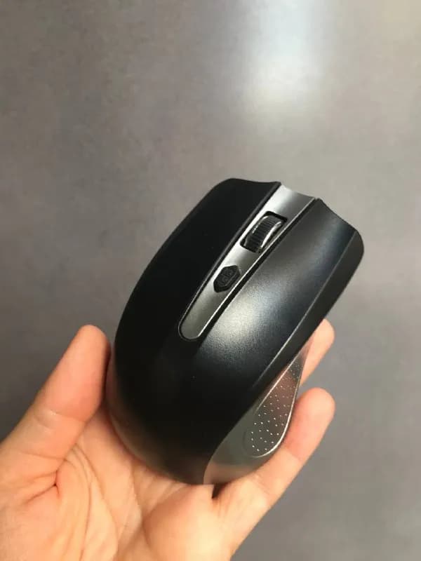 usb 7 лари (мало пользовались, продаю, тк лишняя) — Тбилиси — 7 ₾