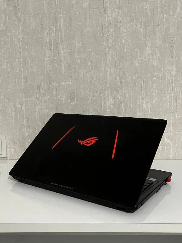 Ноут Asus RoG Strix — Тбилиси — 450 $