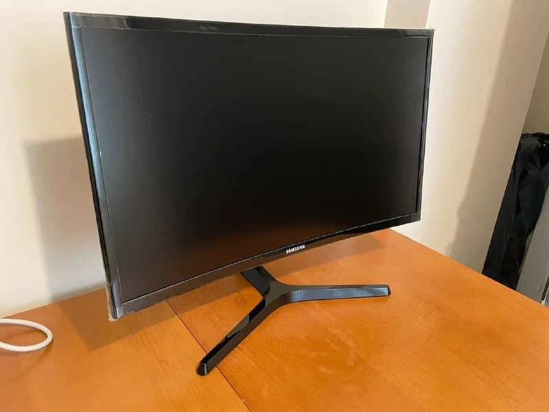 Samsung FullHD 23,5» Curved LC24F396FHMXUF (Analog+HDMI) куплен в декабре 2022, упакован в оригинал — Тбилиси — 260 ₾