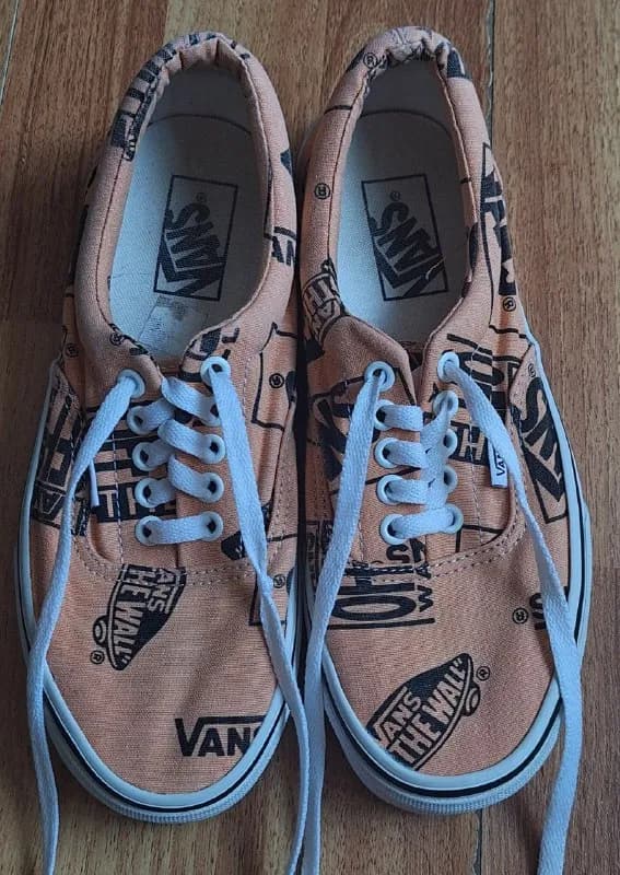 Vans — Тбилиси — 45 ₾