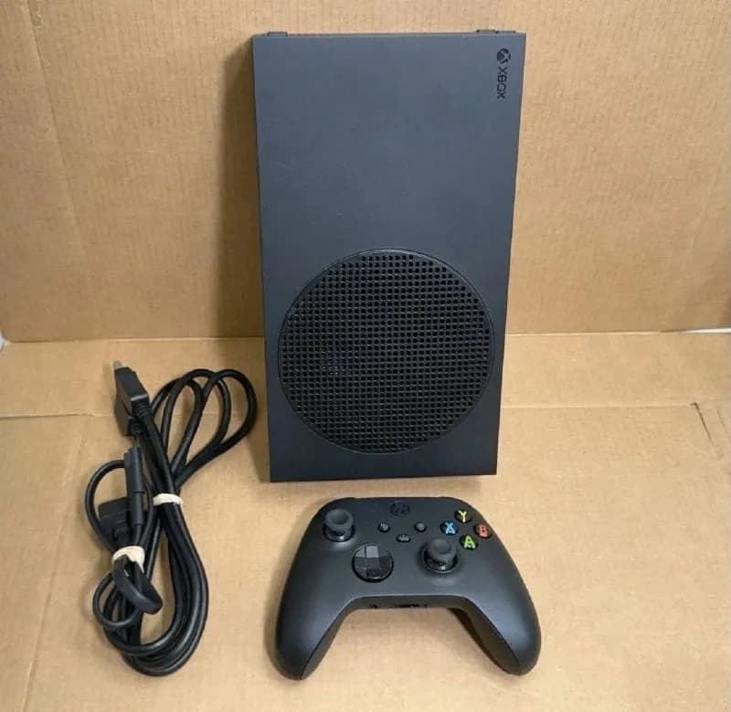 Продам xbox series S 1TB (без аккаунта)