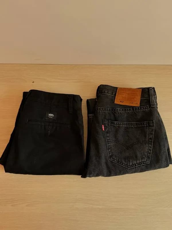 Levi’s 501 W30 L32 (на рост ≈175) Идеальное состояние. Надевались 2-3 раза. Куплены в гранд Молле в  — Батуми — 150 ₾