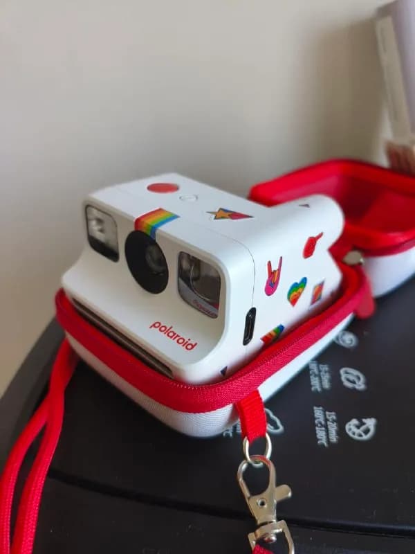 Polaroid go с кейсом — Батуми — 49 ₾
