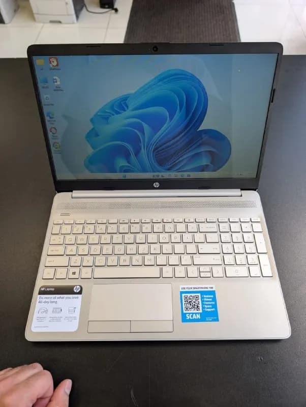 HP laptop 15, Intel i5 10th gen, 256GB SSD, 8GB RAM — Батуми — 540 ₾