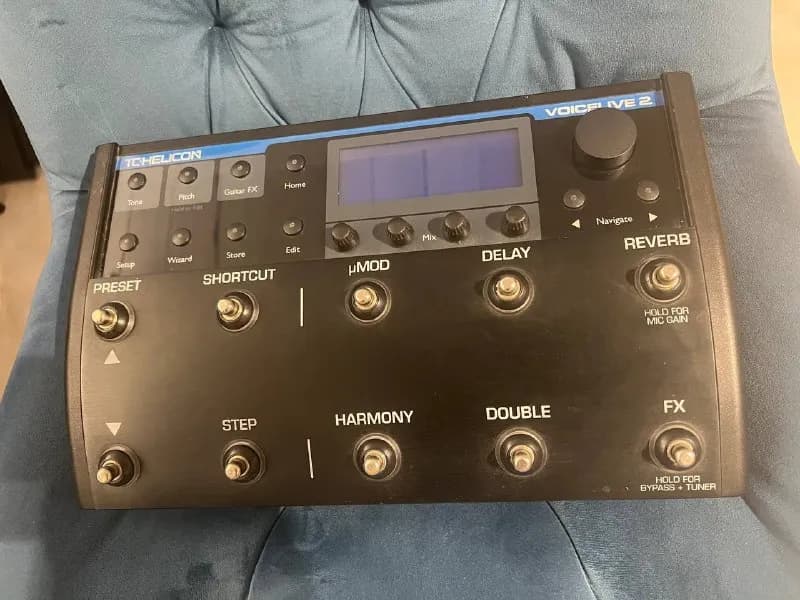 TC-HELICON VOICELIVE 2 в отличном, полностью рабочем состоянии. — Батуми — 1 200 ₾