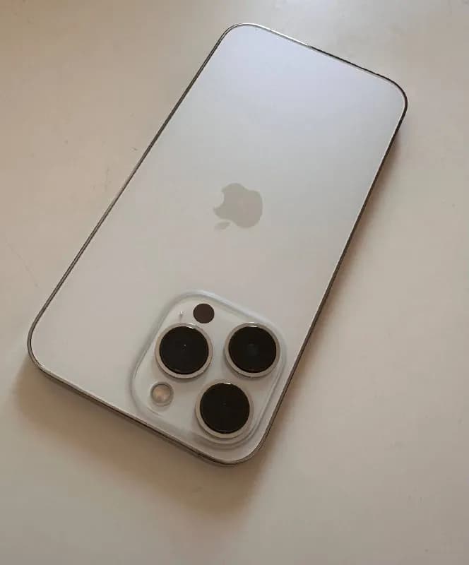 iPhone 13 Pro 256GB (Белый) — Батуми