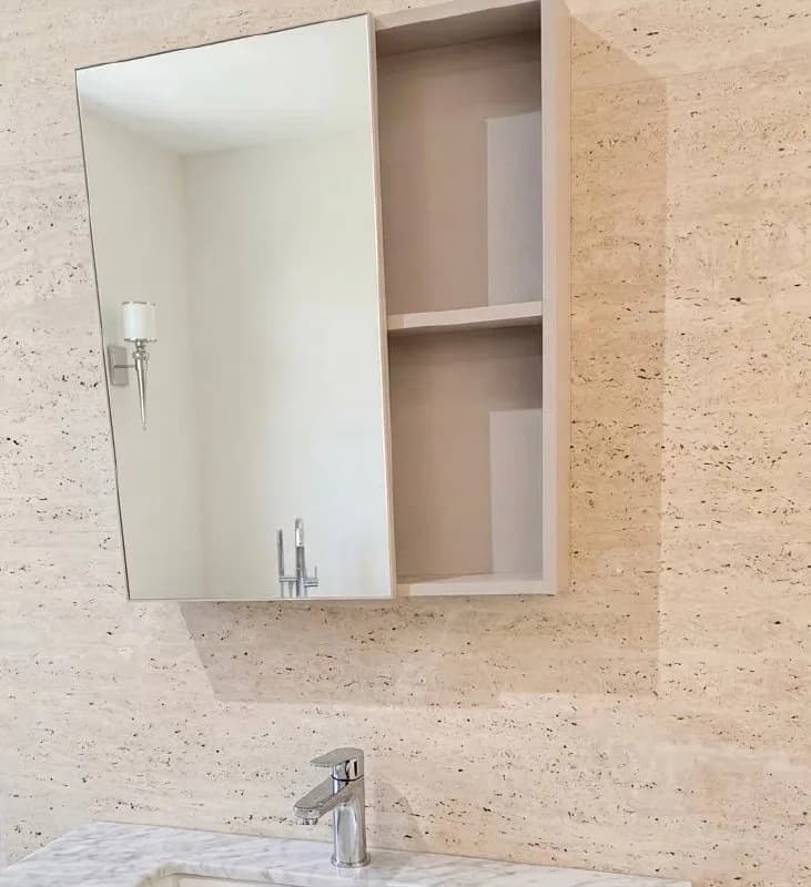 30 лари — Батуми — 30 ₾