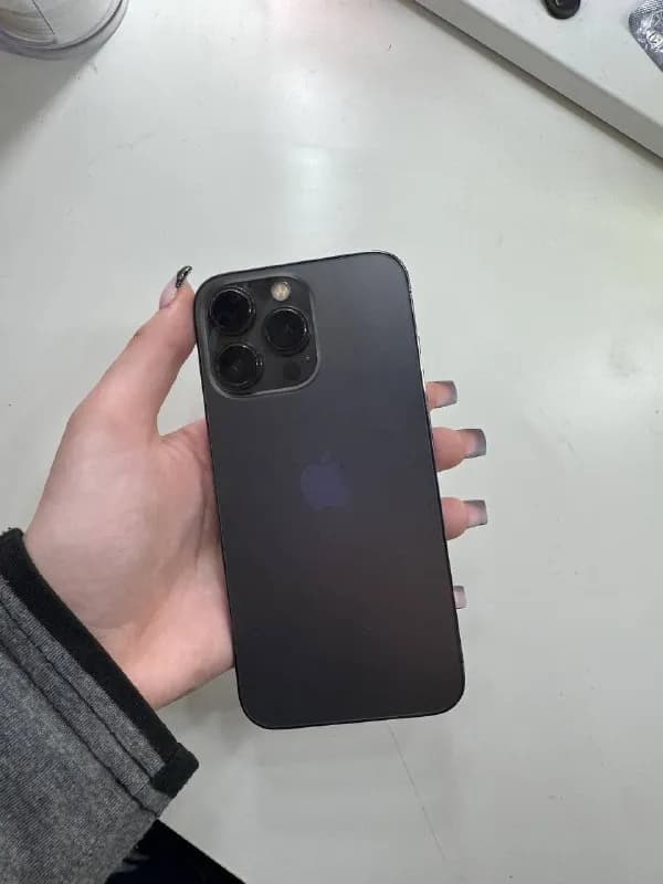 Iphone 13 pro — Батуми — 850 ₾