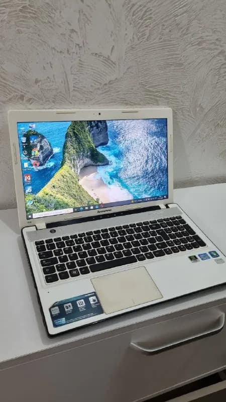 Lenovo z580 на i5 работает шустро! — Батуми — 270 ₾