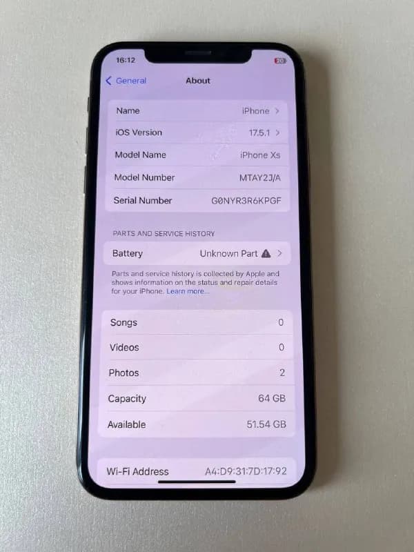 iPhone XS, 64 гб Gold, была произведена замена батареи, однако новая батарея сильно греется. Желател — Тбилиси — 250 ₾
