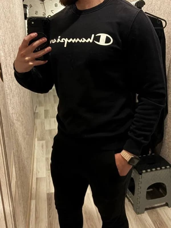 Свитшот Champion S-M оригинал черный — Батуми — 70 ₾