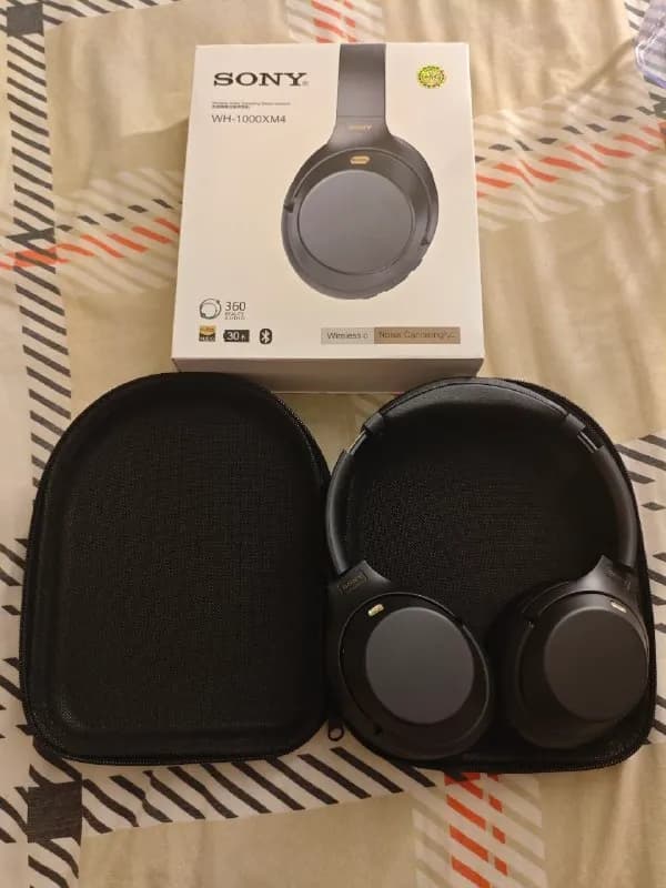 Bluetooth наушники Sony. — Батуми — 90 ₾
